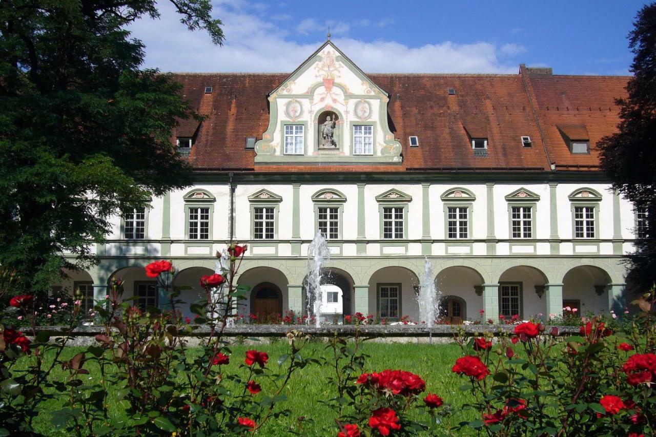 Kloster Benediktbeuern - Gastehaus Der Salesianer Don Bosco Buitenkant foto